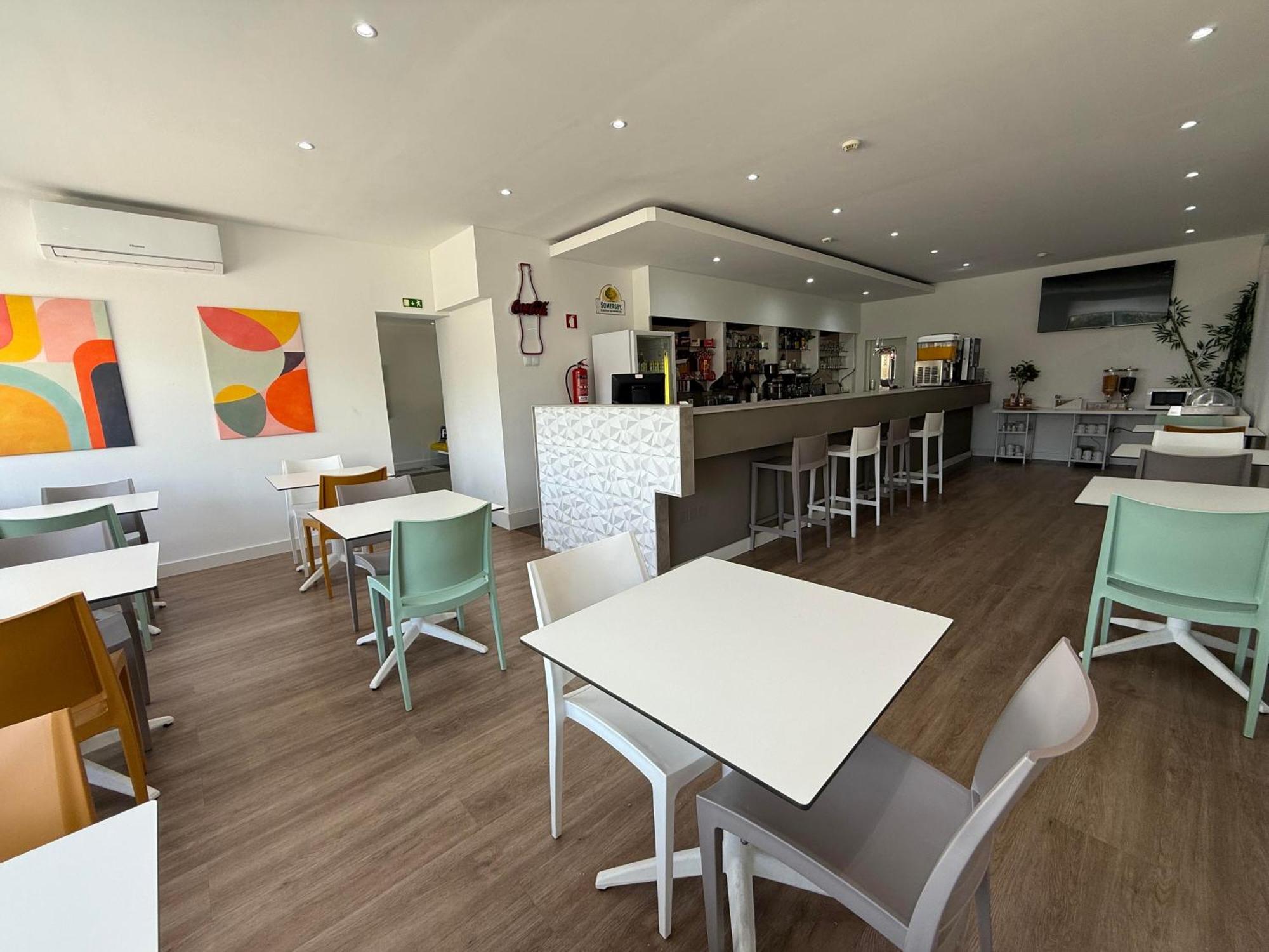 Residencial Dona Teresa Hotel Maía Екстериор снимка