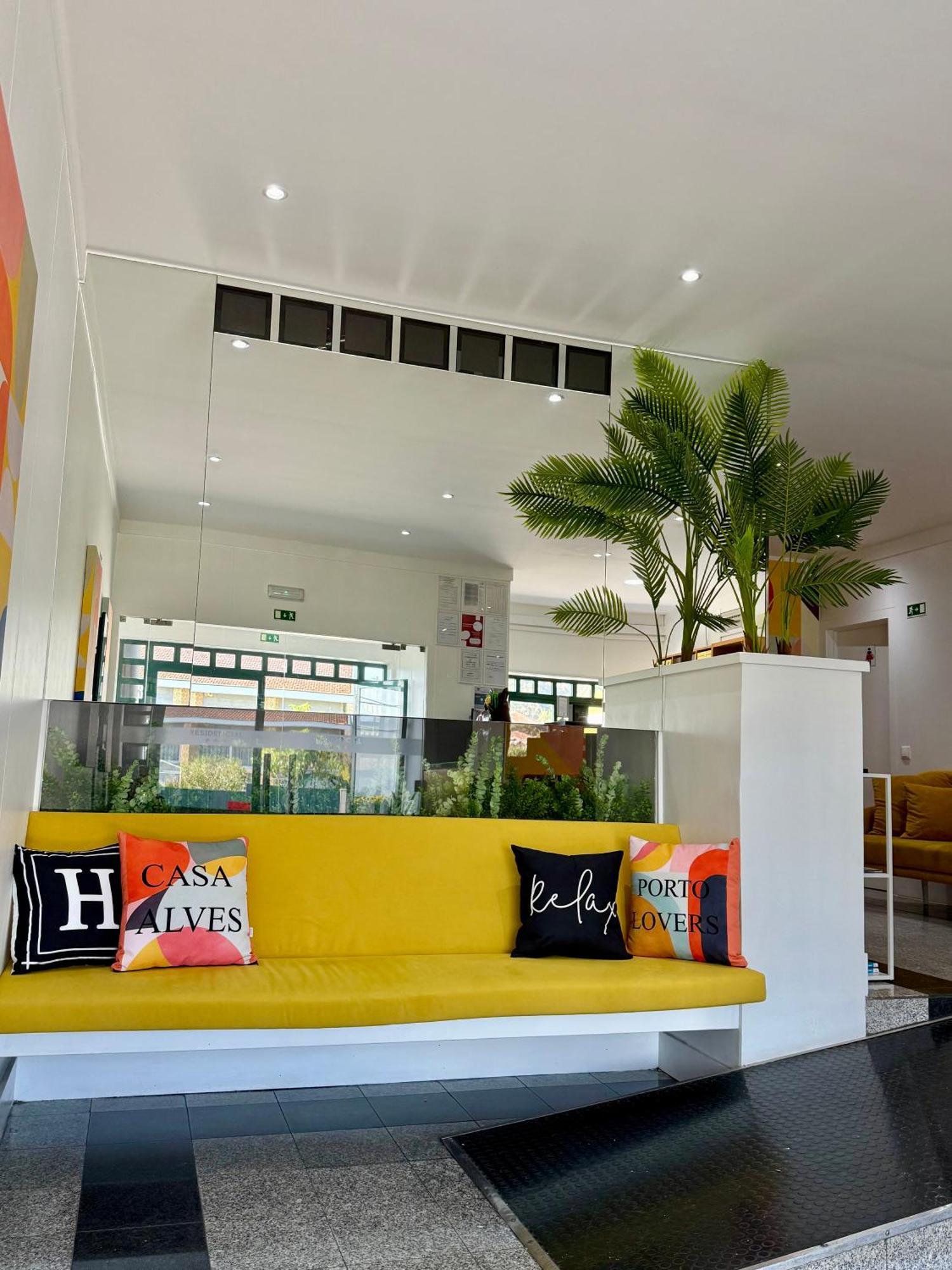 Residencial Dona Teresa Hotel Maía Екстериор снимка